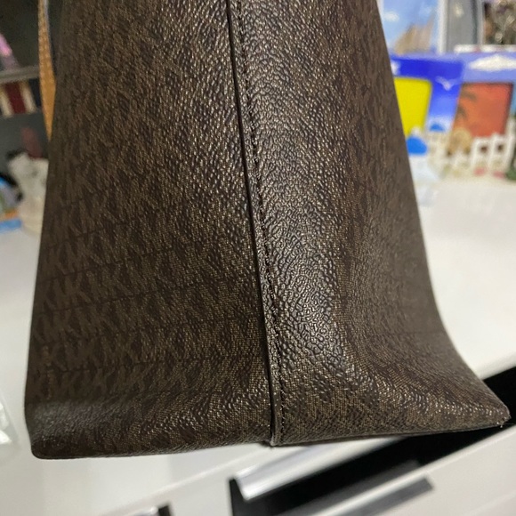 Michael Kors Tote Brown Tan bag - Picture 3 of 7